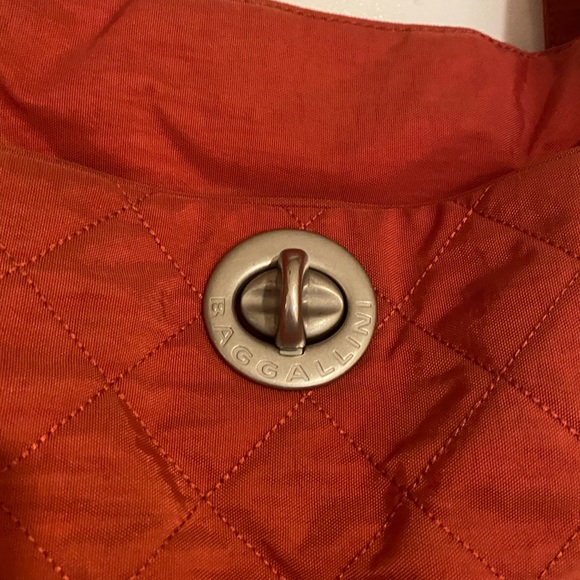 Baggallini Quilted Burnt Orange Purse/Crossbody - Picture 2 of 11
